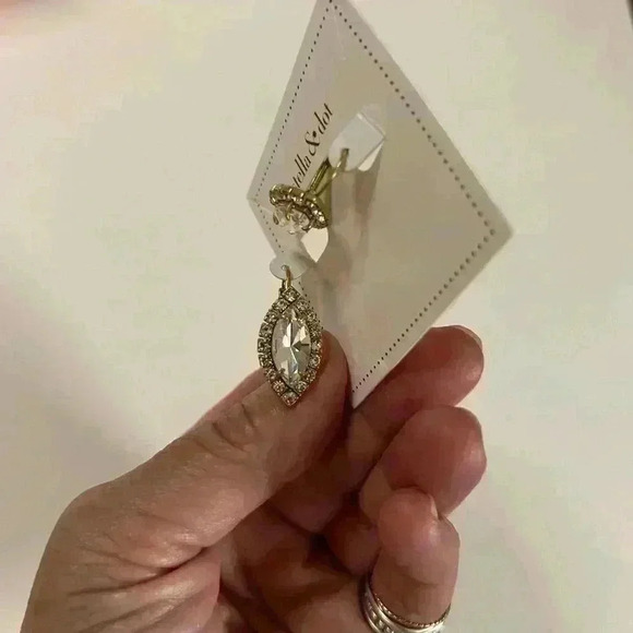 BNIB Stella and Dot Duchess Studs - Picture 4 of 11